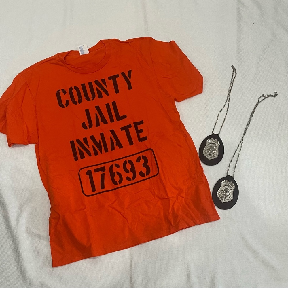 Halloween Costume Set Police tags and prisoner tee (Adult L)